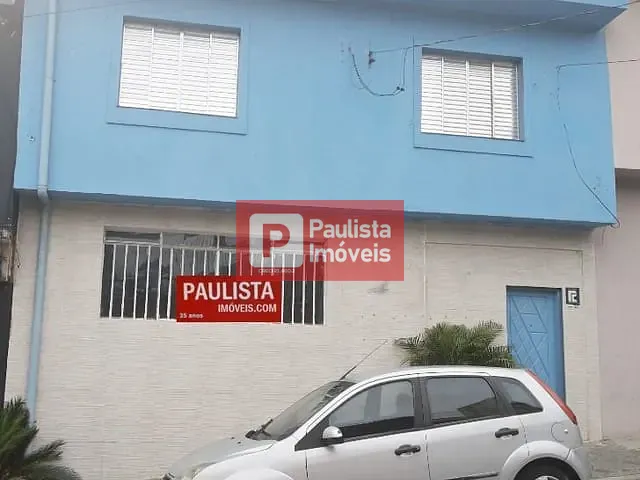 Sobrado com 80m², para alugar, no bairro Campo Belo em São Paulo