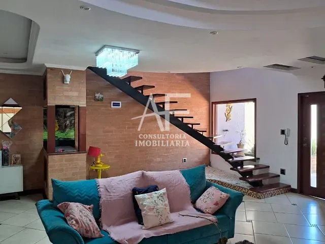 Sobrado com 1000m² 3 quartos e 4 banheiros, à venda, no bairro Fonte Imaculada em Taubaté