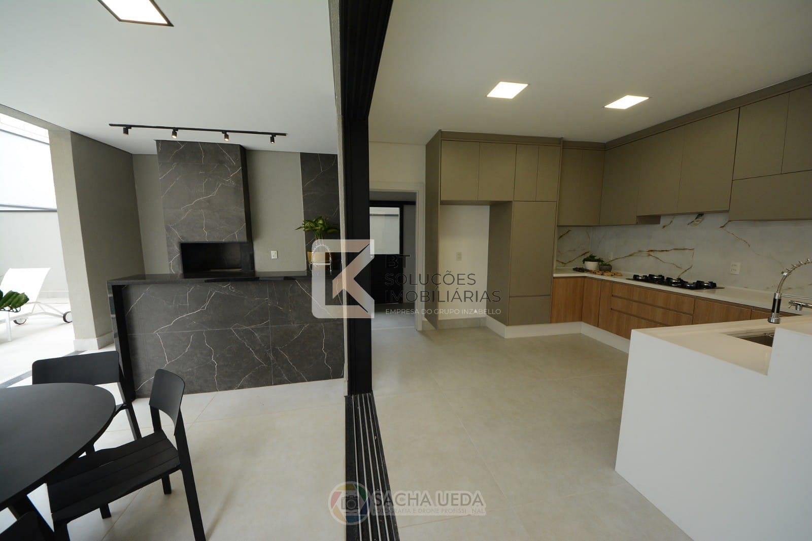 Sobrado, 3 quartos, 300 m² - Foto 35