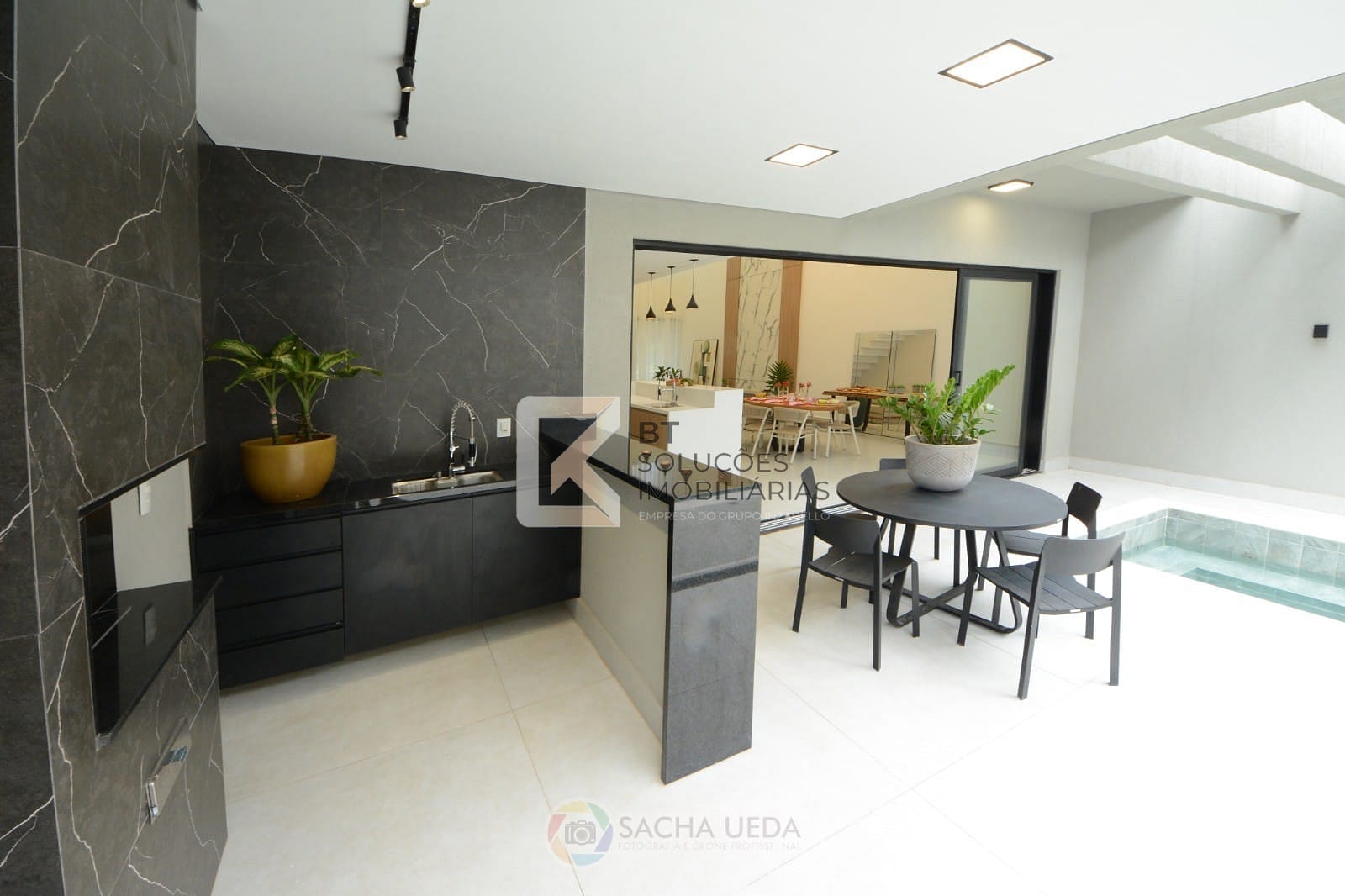 Sobrado, 3 quartos, 300 m² - Foto 33