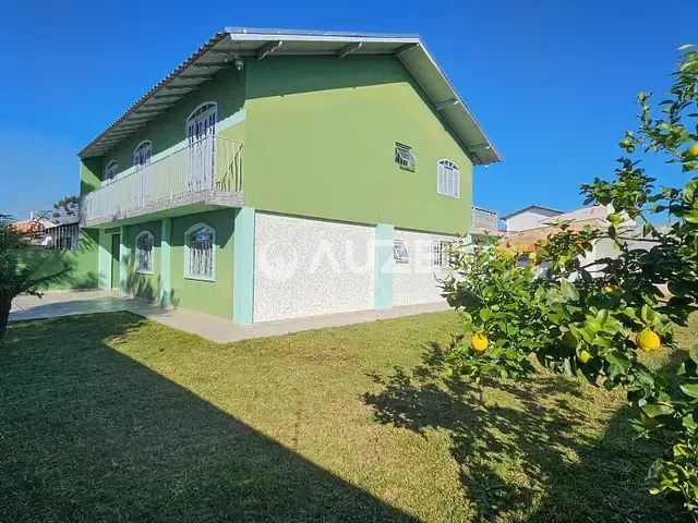 Sobrado com 242m² 4 quartos e 3 banheiros, à venda, no bairro Cajuru em Curitiba