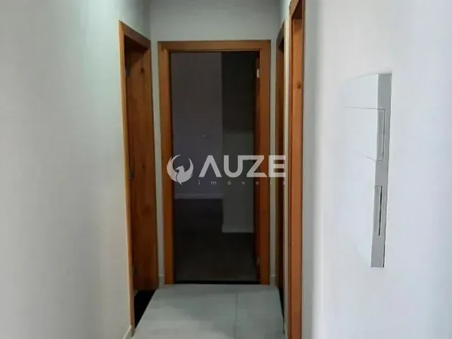 Sobrado com 201m² 3 quartos e 3 banheiros, à venda, no bairro Tingui em Curitiba