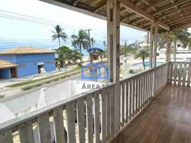 Sobrado com 309m² 4 quartos e 3 banheiros, à venda, no bairro Martim de Sá em Caraguatatuba