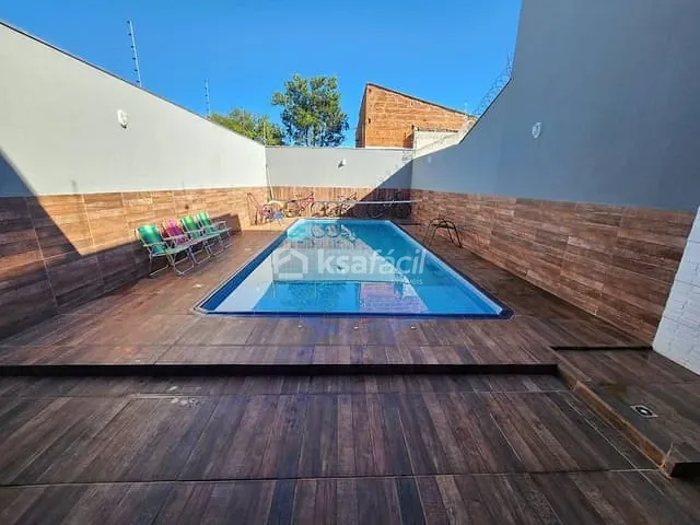 Sobrado com 180m² 3 quartos e 1 banheiro, à venda, no bairro Jardim Tijuca em Campo Grande