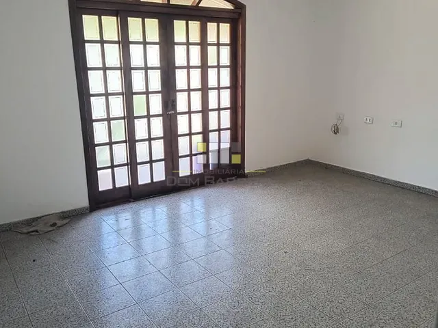 Sobrado com 283m² 2 quartos e 1 banheiro, à venda, no bairro Jardim Primavera em Sumaré