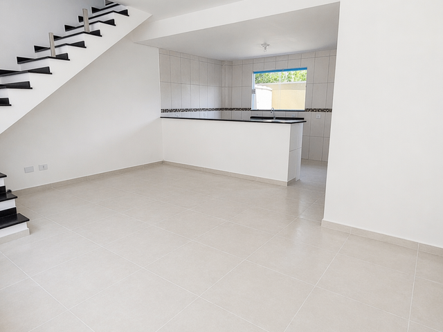 Sobrado 2 quartos e 2 banheiros, à venda, no bairro Maitinga em Bertioga