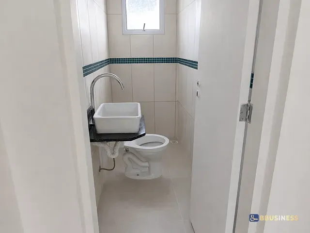 Sobrado 3 quartos e 2 banheiros, à venda, no bairro Maitinga em Bertioga