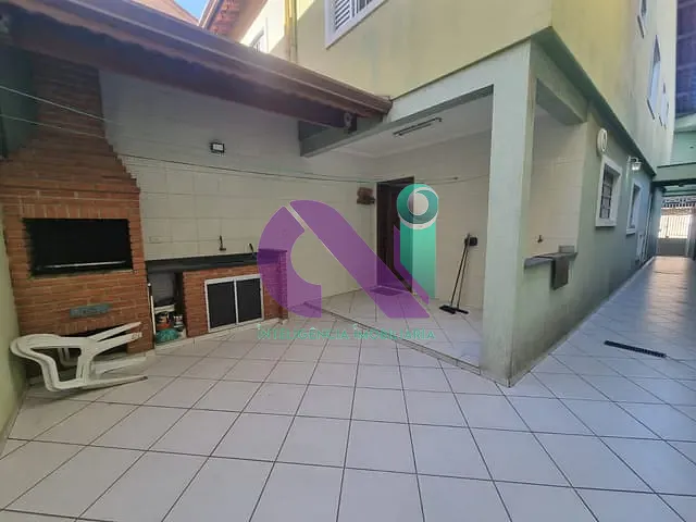 Sobrado com 150m² 3 quartos e 3 banheiros, à venda, no bairro Pestana em Osasco