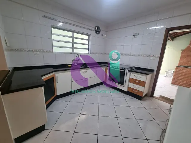 Sobrado com 150m² 3 quartos e 3 banheiros, à venda, no bairro Pestana em Osasco