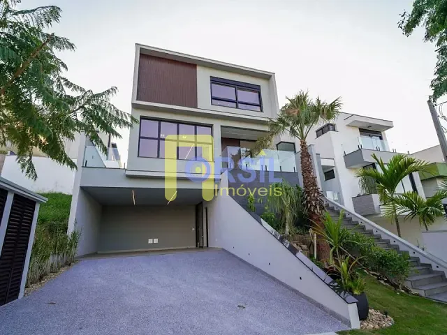 Sobrado com 274m² 4 quartos e 4 banheiros, à venda, no bairro Fazenda Rodeio em Mogi das Cruzes