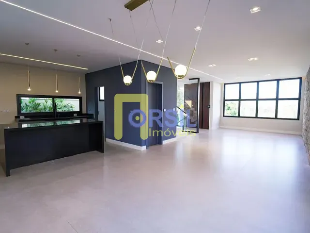 Sobrado com 274m² 4 quartos e 4 banheiros, à venda, no bairro Fazenda Rodeio em Mogi das Cruzes
