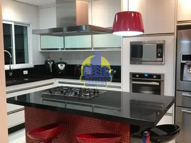 Sobrado com 449m² 4 quartos e 4 banheiros, à venda, no bairro Adalgisa em Osasco