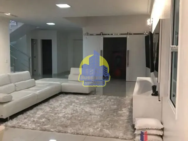 Sobrado com 449m² 4 quartos e 4 banheiros, à venda, no bairro Adalgisa em Osasco