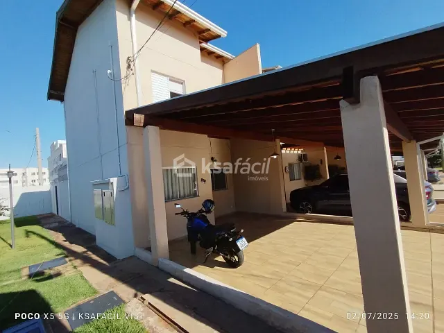 Sobrado com 204m² 3 quartos e 3 banheiros, à venda ou para alugar, no bairro Tiradentes em Campo Grande