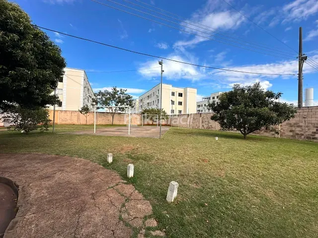 Sobrado com 204m² 3 quartos e 3 banheiros, à venda, no bairro Tiradentes em Campo Grande