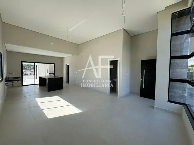 Sobrado com 328m² 3 quartos e 4 banheiros, à venda, no bairro Residencial Fazenda Casa Grande em Taubaté