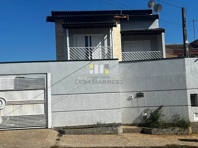 Sobrado com 250m² 4 quartos e 5 banheiros, à venda, no bairro Jardim Residencial Veccon em Sumaré