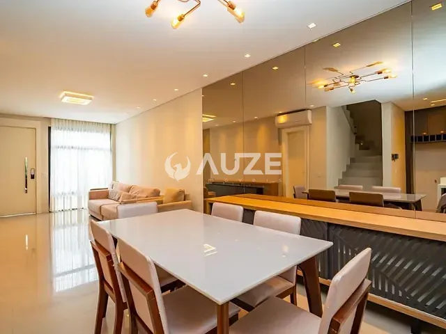 Sobrado com 200m² 3 quartos e 4 banheiros, à venda, no bairro Juvevê em Curitiba