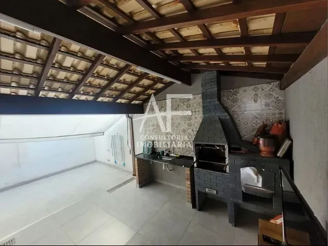 Sobrado com 225m² 3 quartos e 2 banheiros, à venda, no bairro Vila Areao em Taubaté