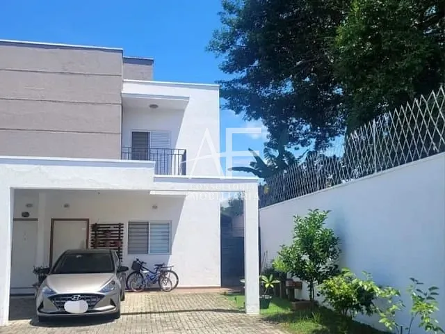 Sobrado com 225m² 3 quartos e 2 banheiros, à venda, no bairro Vila Areao em Taubaté