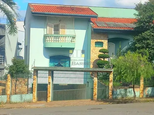 Sobrado com 413m² 3 quartos e 4 banheiros, à venda, no bairro Vila Santa Maria em Americana
