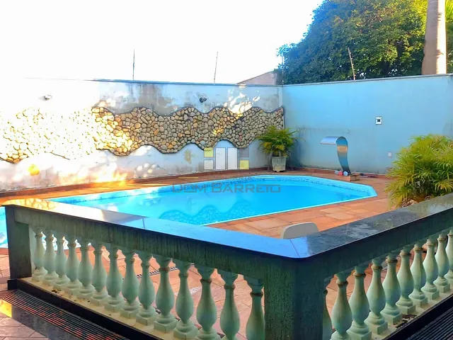 Sobrado com 413m² 3 quartos e 4 banheiros, à venda, no bairro Vila Santa Maria em Americana