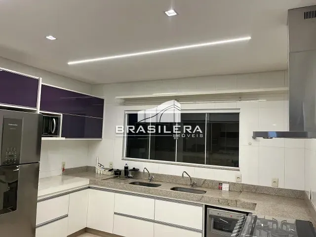 Sobrado com 472m², à venda, no bairro Cidade Vera Cruz em Aparecida de Goiânia