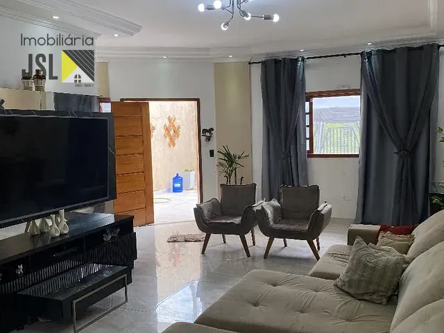 Sobrado com 175m² 4 quartos e 2 banheiros, à venda, no bairro Parque do Museu em Caçapava