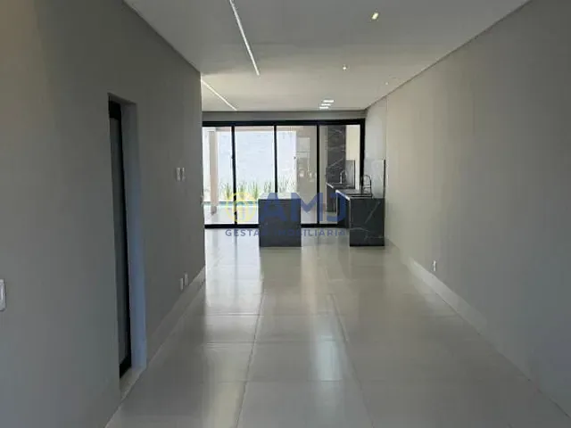 Sobrado com 180m² 3 quartos e 3 banheiros, à venda, no bairro Jardim Vila Boa em Goiânia
