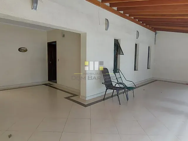 Sobrado com 265m² 5 quartos e 3 banheiros, à venda, no bairro Jardim São Carlos em Sumaré