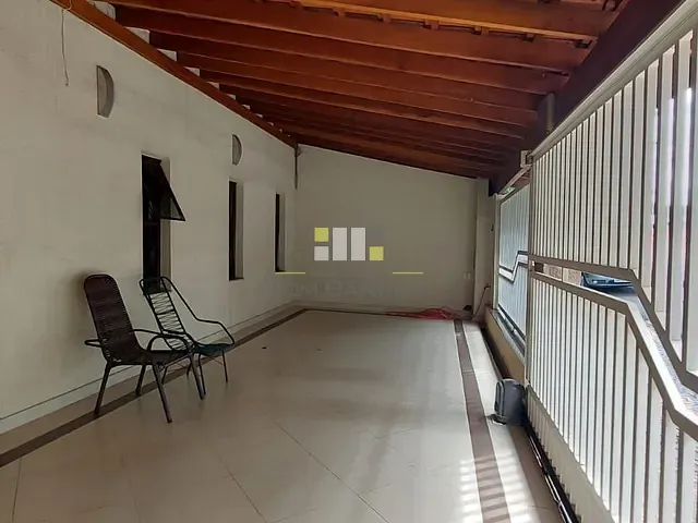 Sobrado com 265m² 5 quartos e 3 banheiros, à venda, no bairro Jardim São Carlos em Sumaré
