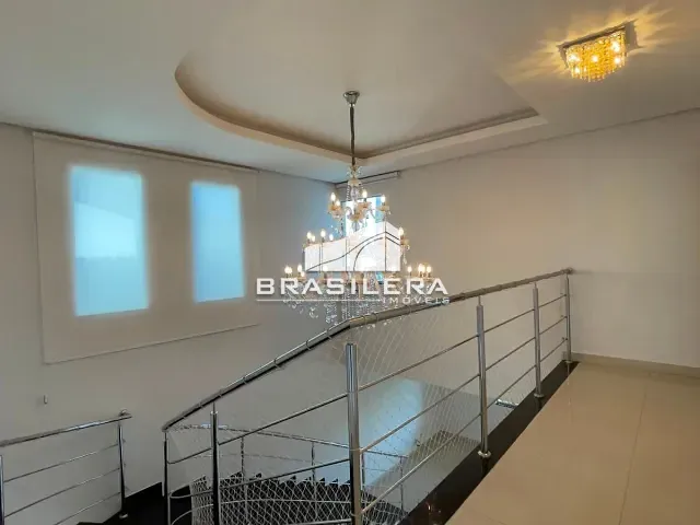 Sobrado com 370m² 4 quartos e 5 banheiros, à venda, no bairro Jardins Madri em Goiânia