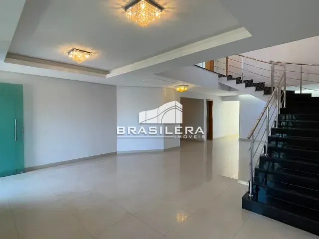 Sobrado com 370m² 4 quartos e 5 banheiros, à venda, no bairro Jardins Madri em Goiânia