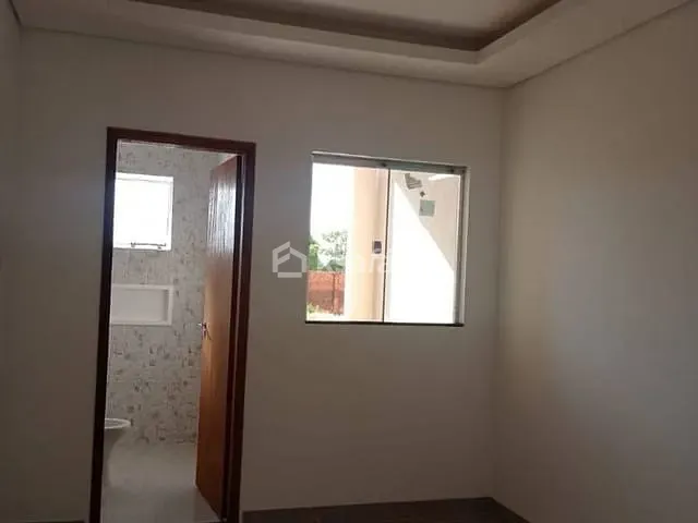 Sobrado 3 quartos e 1 banheiro, à venda, no bairro Vila São Jorge da Lagoa em Campo Grande