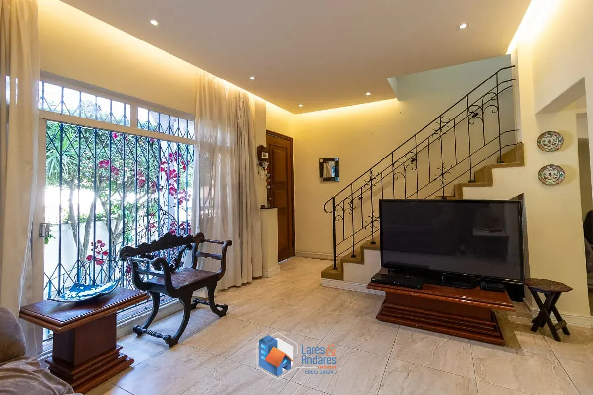 Sobrado, 4 quartos, 205 m² - Foto 1