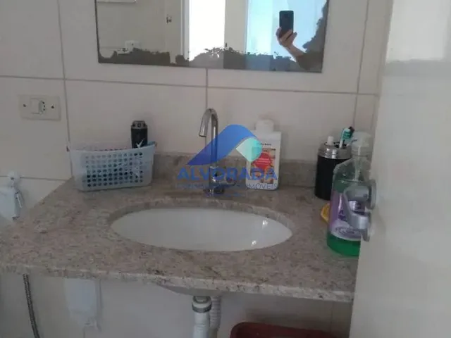 Sobrado com 140m² 2 quartos e 3 banheiros, à venda, no bairro Cigarras em São Sebastião