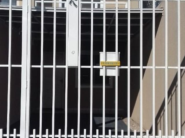 Locação - Sobrado com 2 quartos, 2 vagas, Churrasqueira, 70 m² - Neves, Ponta Grossa.