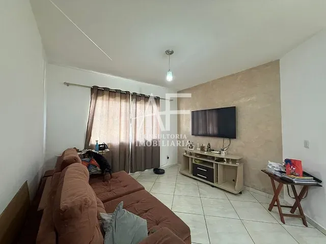 Sobrado com 125m² 3 quartos e 3 banheiros, à venda, no bairro Vila São Geraldo em Taubaté
