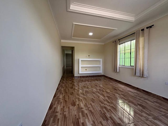 Sobrado com 125m² 3 quartos e 3 banheiros, à venda, no bairro Altos de Caucaia (Caucaia do Alto) em Cotia