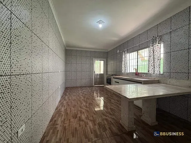 Sobrado com 125m² 3 quartos e 3 banheiros, à venda, no bairro Altos de Caucaia (Caucaia do Alto) em Cotia