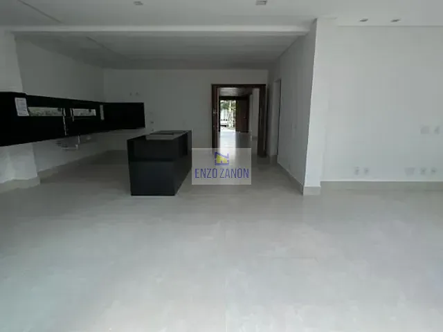 Sobrado com 420m² 4 quartos e 6 banheiros, à venda, no bairro Parque Terra Nova II em São Bernardo do Campo