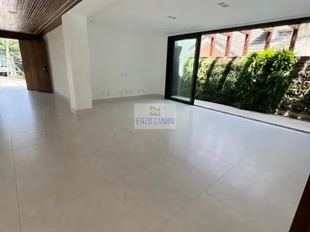 Sobrado com 420m² 4 quartos e 6 banheiros, à venda, no bairro Parque Terra Nova II em São Bernardo do Campo