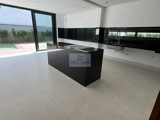 Sobrado com 420m² 4 quartos e 6 banheiros, à venda, no bairro Parque Terra Nova II em São Bernardo do Campo