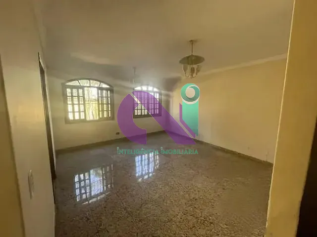 Sobrado com 200m² 4 quartos e 4 banheiros, à venda, no bairro Jaguaribe em Osasco