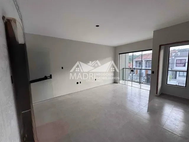 Sobrado com 125m² 2 quartos e 3 banheiros, à venda, no bairro Potecas em São José