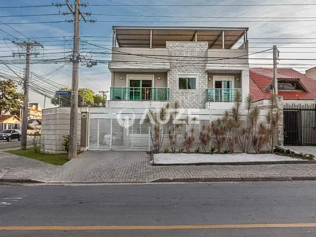 Sobrado com 141m² 3 quartos e 3 banheiros, à venda, no bairro Boqueirão em Curitiba