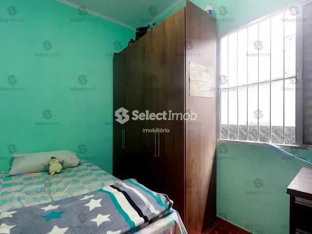 Sobrado com 313m² 3 quartos e 2 banheiros, à venda, no bairro Parque São Vicente em Mauá