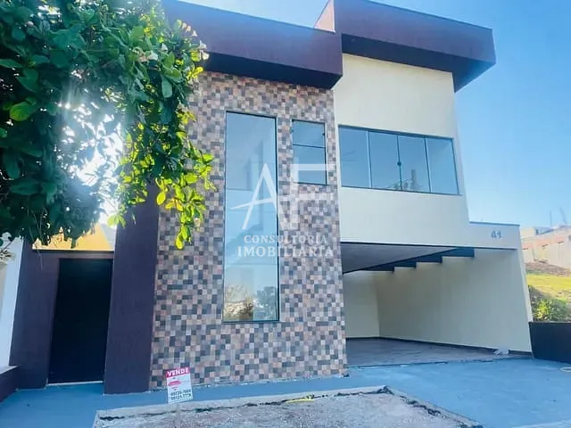 Sobrado com 396m² 3 quartos e 4 banheiros, à venda, no bairro Condomínio Cataguá Way Norte em Taubaté