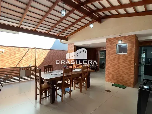 Sobrado com 322m² 3 quartos e 4 banheiros, à venda, no bairro Parque Amazônia em Goiânia