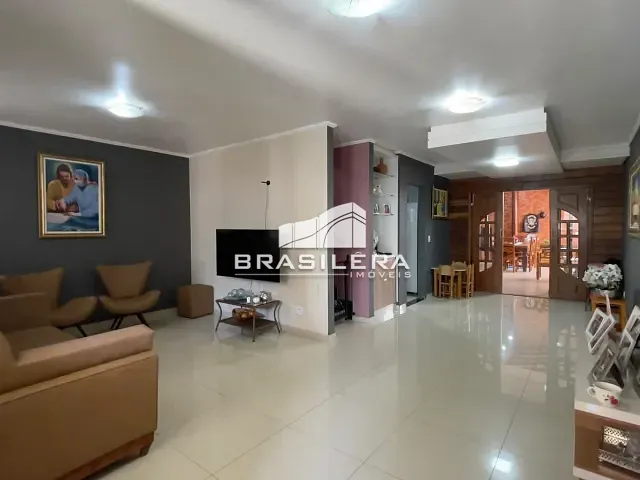 Sobrado com 322m² 3 quartos e 4 banheiros, à venda, no bairro Parque Amazônia em Goiânia